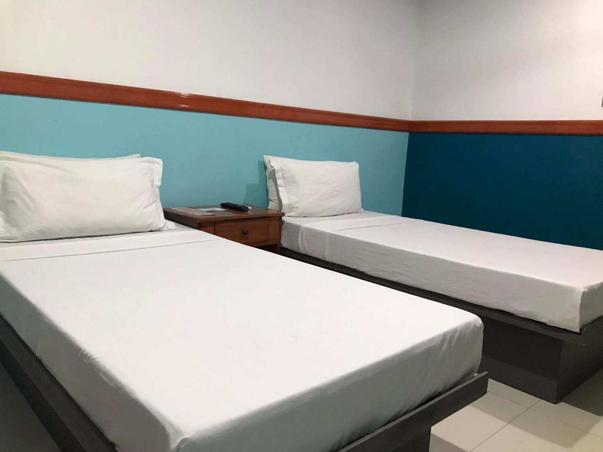 Sg Hotel Ел Нидо Екстериор снимка