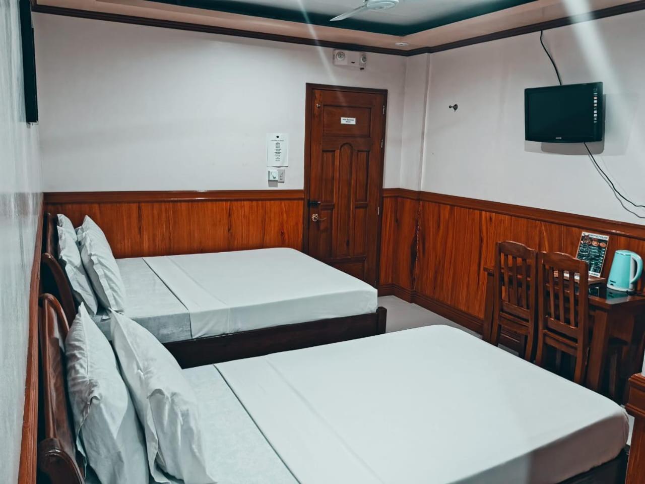 Sg Hotel Ел Нидо Екстериор снимка